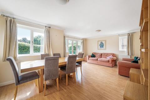 2 bedroom flat for sale, Copers Cope Road, Beckenham