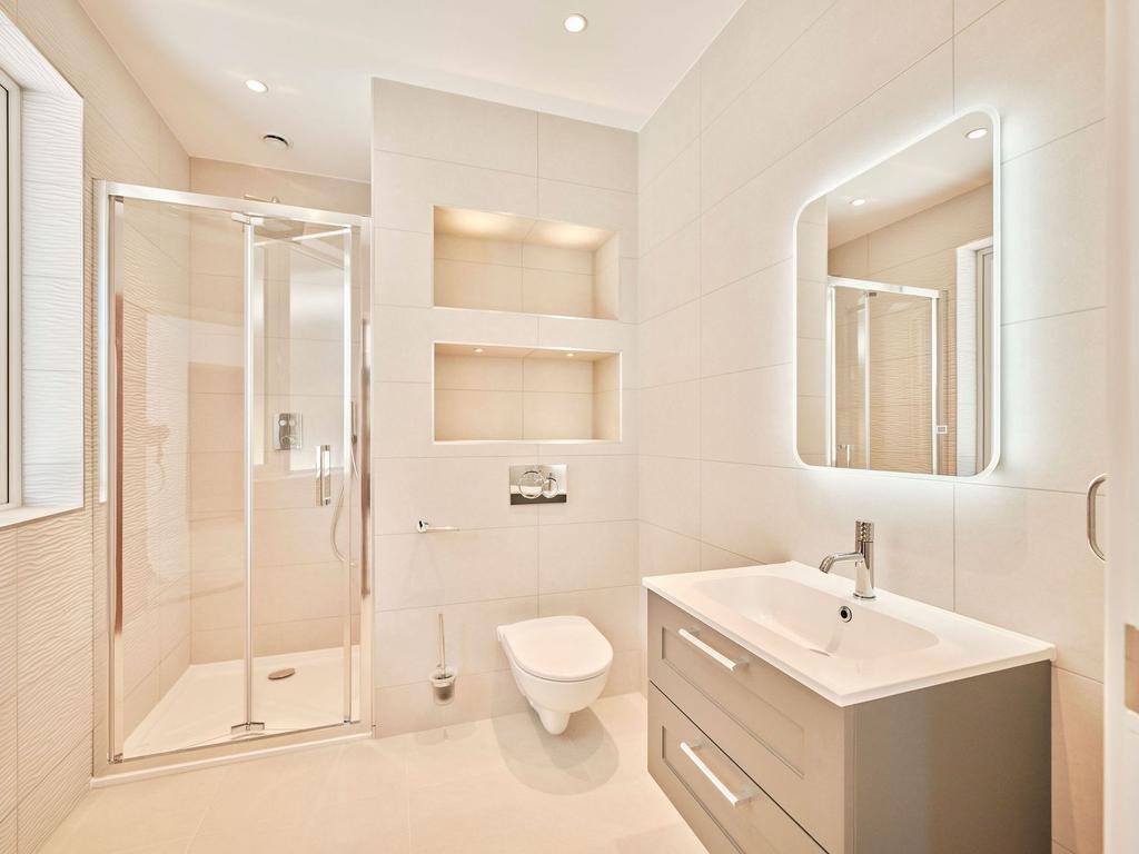 Bedroom 1 en suite