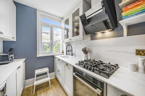 2 bedroom maisonette for sale, Tower Bridge Road, London