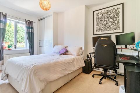 68 Clare Road, Maidenhead, SL6 4DQ