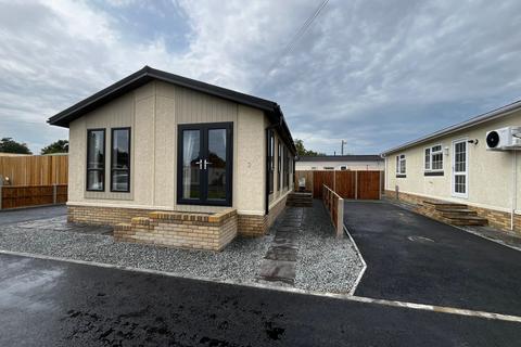 2 bedroom park home for sale, Great Yarmouth, Norfolk, NR31