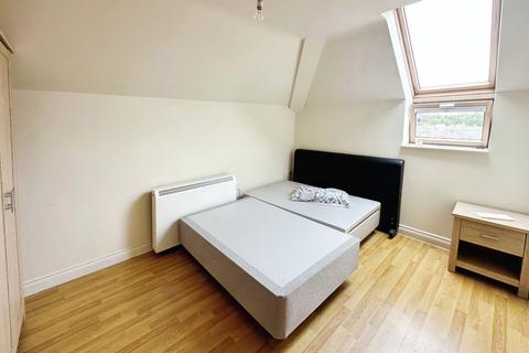 2 bedroom flat to rent, Little Moss Lane, Clifton, Swinton, Manchester, M27