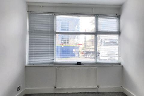 1 bedroom flat for sale, 424A Sutton Road, Southend-on-Sea, Essex, SS2 5EZ