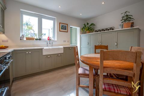 39 Flag Meadow Walk, Worcester, WR1 1QG