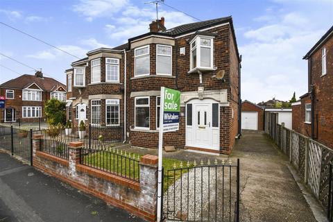 4 bedroom semi-detached house for sale, Bernadette Avenue, Hull