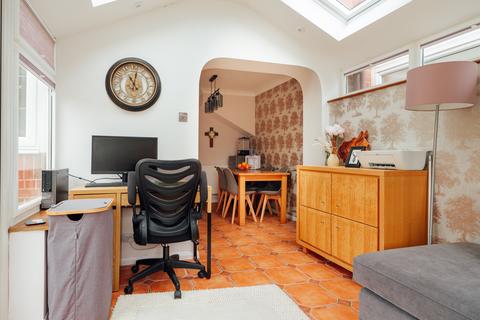 3 bedroom end of terrace house for sale, Worcester WR5