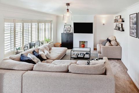 49 Blackwater Way, Braintree, CM7 9BX