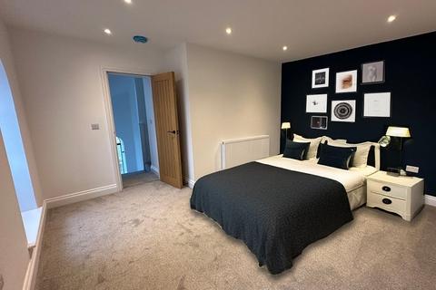 undefined, Queen Street, Gillingham, Dorset. SP8 4DZ