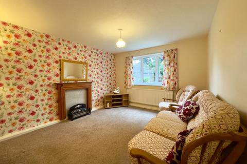 2 bedroom ground floor flat for sale, St. James Court, Birstall, LE4