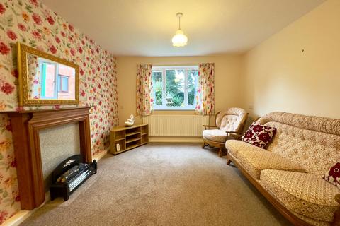 2 bedroom ground floor flat for sale, St. James Court, Birstall, LE4