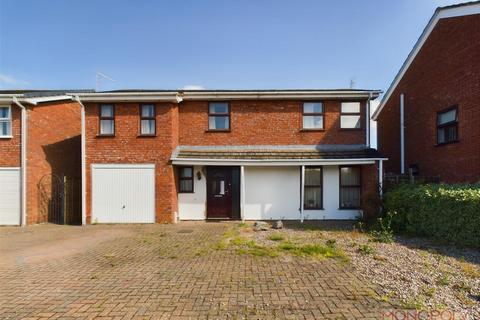 3 bedroom detached house for sale, Harwoods Lane, Rossett, Wrexham