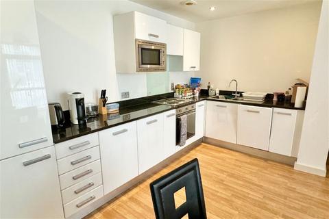 2 bedroom apartment for sale, Greenslade House, Beeston, NG9 1GB