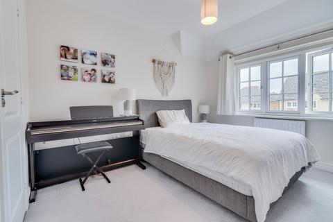 6 Bletchley Way, Horsforth, Leeds, LS18 4FZ