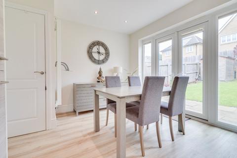 6 Bletchley Way, Horsforth, Leeds, LS18 4FZ