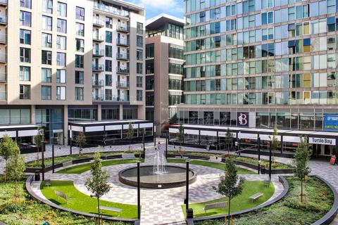 2 bedroom apartment to rent, Carnegie House, Milton Keynes MK9