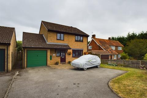 4 bedroom detached house for sale, Mount Pleasant, Tadley, RG26