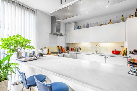 2 bedroom apartment for sale, Monza Street, London, E1W