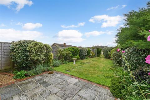 3 bedroom detached house for sale, West Bracklesham Drive, Bracklesham Bay