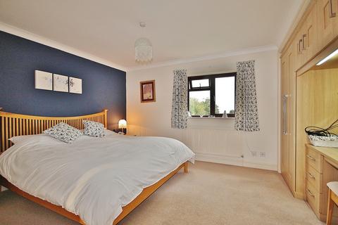 1 Harolds Close, Leafield, Witney, OX29 9PU