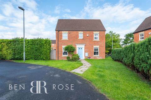 3 bedroom end of terrace house for sale, Great Park Drive, Leyland