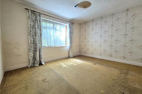 2 bedroom bungalow for sale, Gillmans Road, Orpington, Kent, BR5