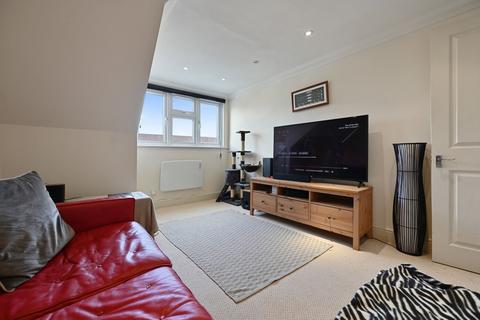 45b Station Way, Cheam, Sutton, SM3 8SD