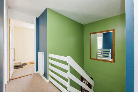 25 Chapel Field, St Austell, PL25 3EN