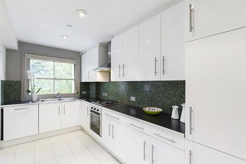 2 bedroom flat to rent, Ladbroke Gardens, London, W11