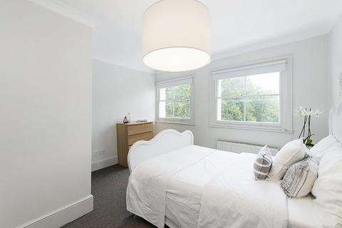 2 bedroom flat to rent, Ladbroke Gardens, London, W11