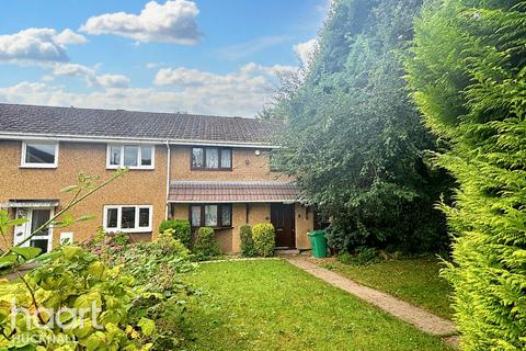 46 Langdown Close, Nottingham, NG6 8JE
