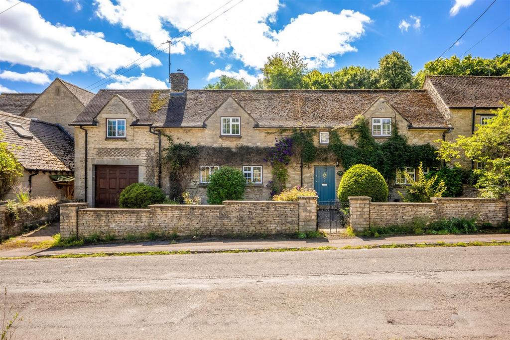 High Street, Finstock OX7 5 bed semi-detached house - £795,000
