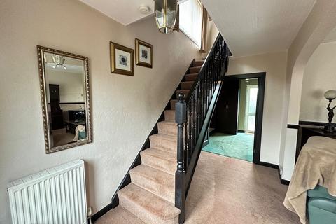 3 bedroom semi-detached house for sale, Hillcrest Road, Deepcar, S36