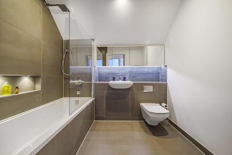 Flat 17, 1d Palace Road, London, SW2 3DY