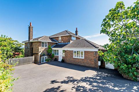 4 bedroom detached house for sale, Vicarage Road, Burwash Common, Etchingham, East Sussex