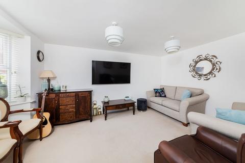 38 Blackthorn Road, Didcot, OX11 6AY