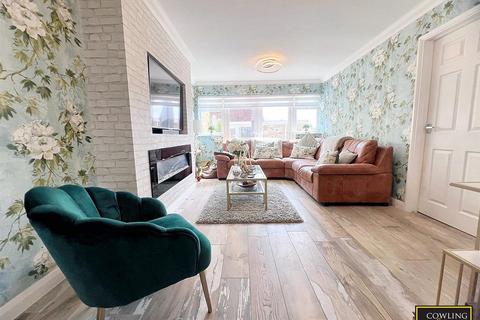 50 Bromfords Drive, Wickford, SS12 0PE