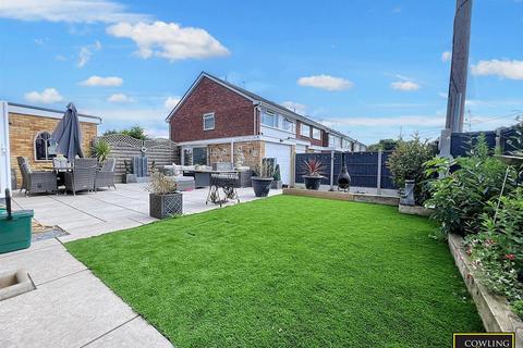 50 Bromfords Drive, Wickford, SS12 0PE