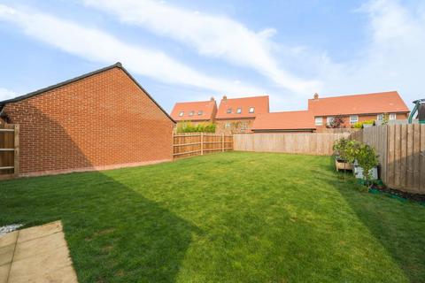 4 bedroom detached house for sale, Aylesbury,  Buckinghamshire,  HP22