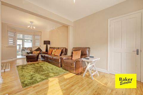 3 bedroom end of terrace house for sale, Suffield Road, London E4