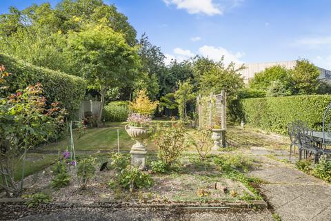 3 bedroom semi-detached house for sale, Highsted Road, Sittingbourne, Kent, ME10