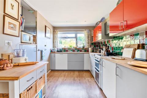 3 bedroom detached house for sale, Astley Close, Pewsey