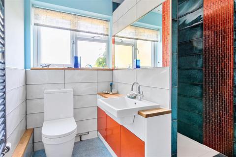 2 Astley Close, Pewsey, SN9 5BD