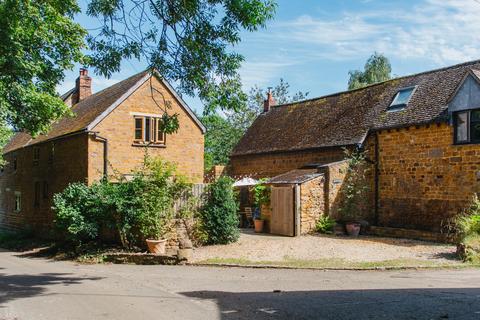 2 bedroom cottage for sale, Mollington Lane, Shotteswell, OX17