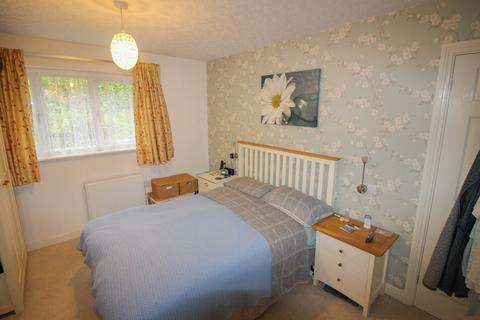 2 bedroom bungalow for sale, Windmill Close, Worcester WR1