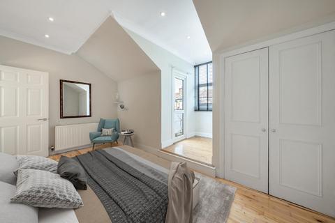 2 bedroom flat for sale, Maygrove Road, West Hampstead