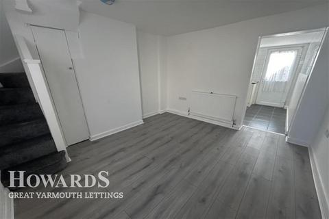 1 bedroom terraced house to rent, Victoria Road