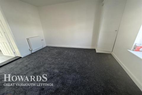 1 bedroom terraced house to rent, Victoria Road