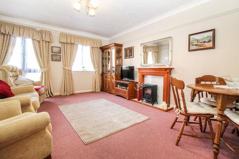 2 bedroom retirement property for sale, The Limes, Linden Road, Bedford