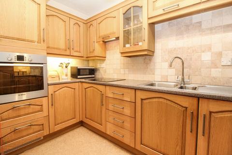 2 bedroom retirement property for sale, The Limes, Linden Road, Bedford