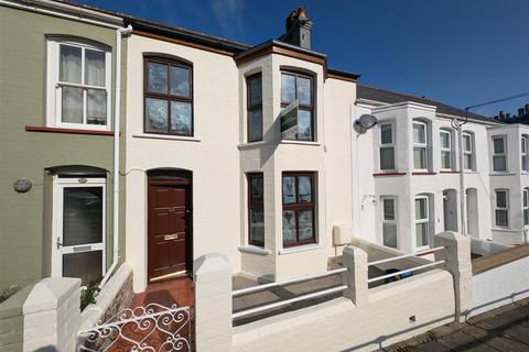 3 bedroom terraced house for sale, Bryn Ceirios, 38 Heol Dyfed, Fishguard